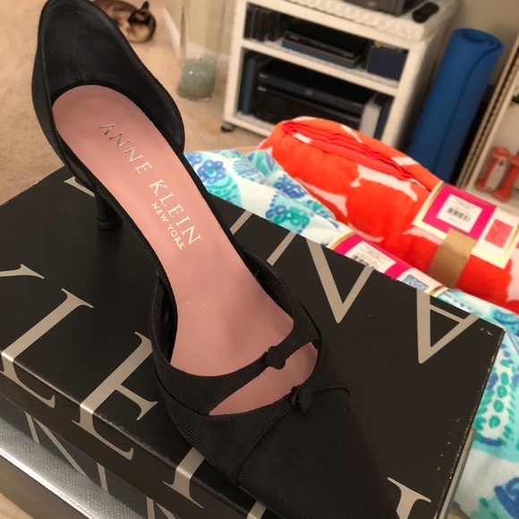 Shoes - Picture 2 of 2